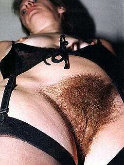 women with hairy bush seduction